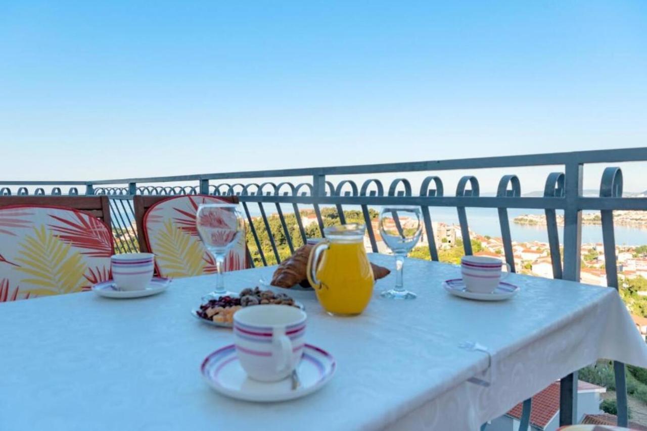 Cartolina Di Mare Apartment Podstrana Luaran gambar