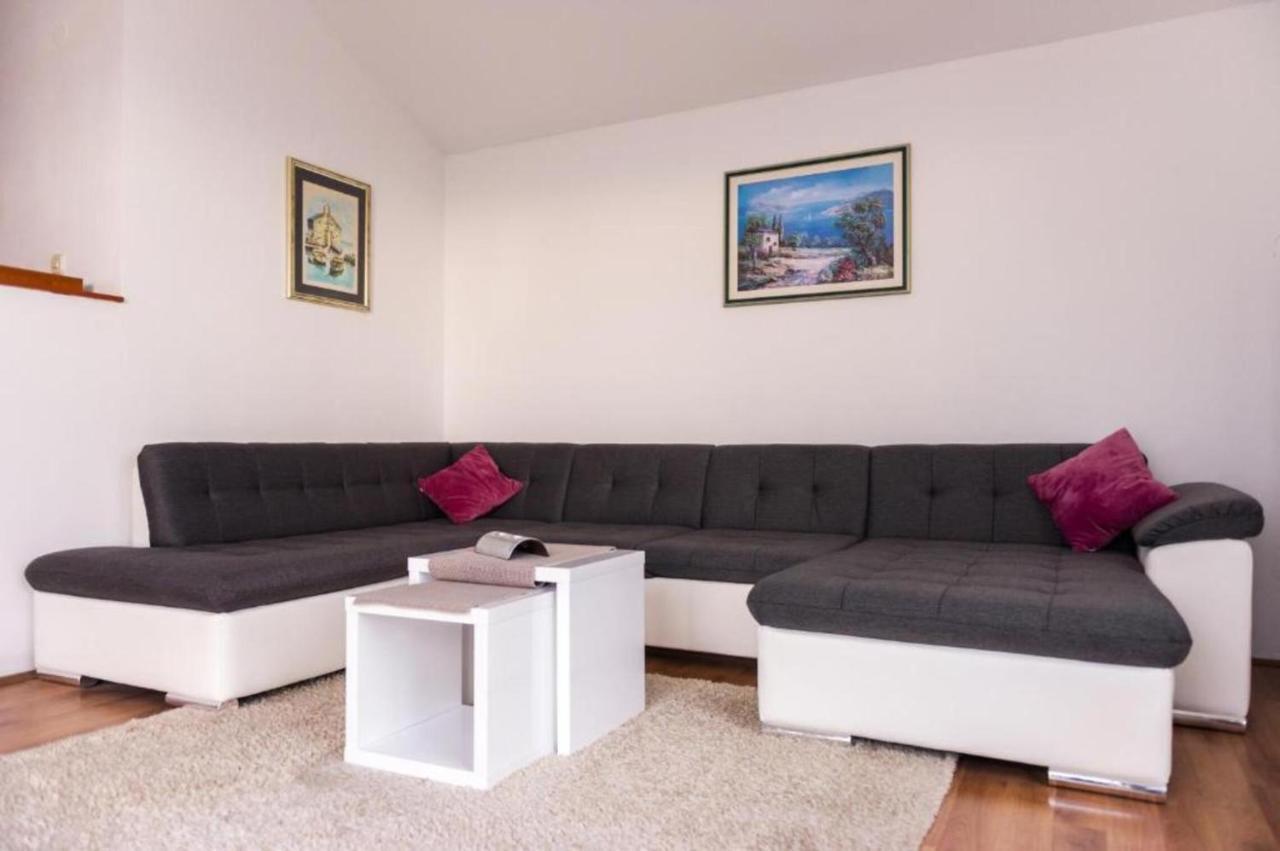 Cartolina Di Mare Apartment Podstrana Luaran gambar