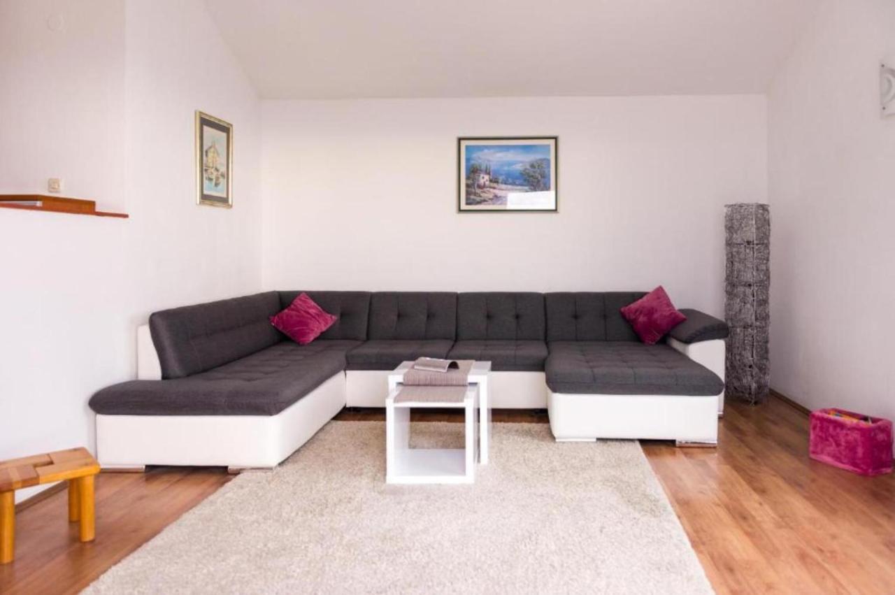 Cartolina Di Mare Apartment Podstrana Luaran gambar